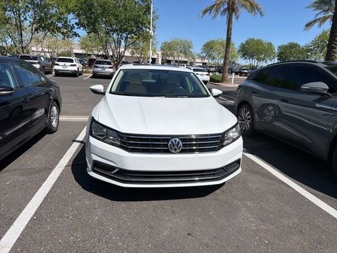 Used 2019 Volkswagen Passat 2.0T Wolfsburg image 8