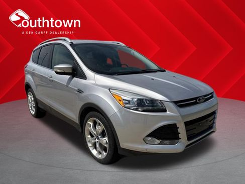 Used 2016 Ford Escape Titanium w/ Equipment Group 301A FWD image 1