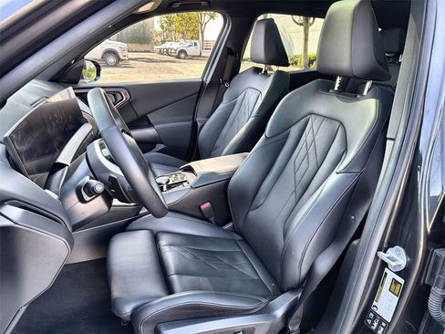 Used 2025 BMW X3 xDrive30i w/ Premium Package image 13