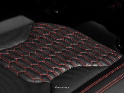 Used 2021 Lamborghini Urus AWD/4WD image 43