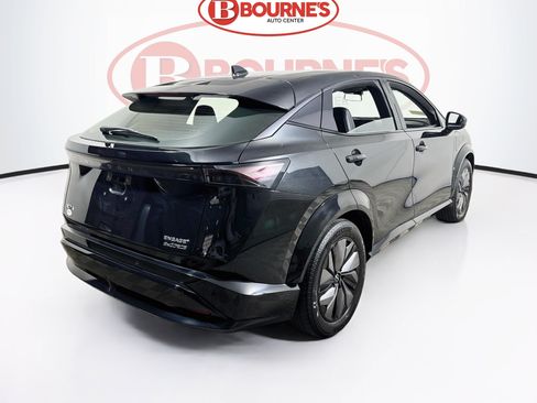 Used 2024 Nissan Ariya AWD image 10