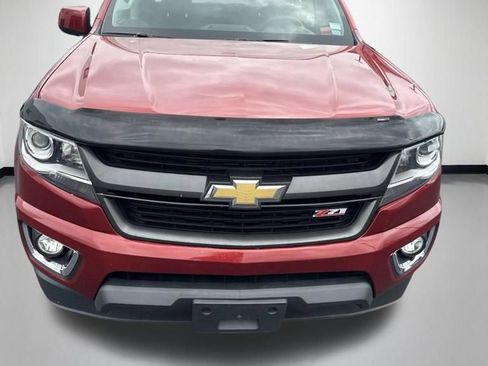 Used 2015 Chevrolet Colorado Z71 AWD/4WD image 2