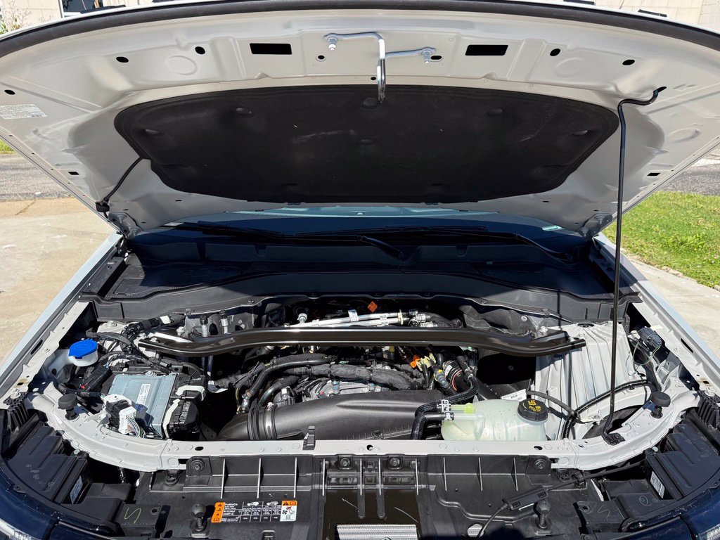 New 2027 Ford Explorer ST-Line AWD/4WD image 28