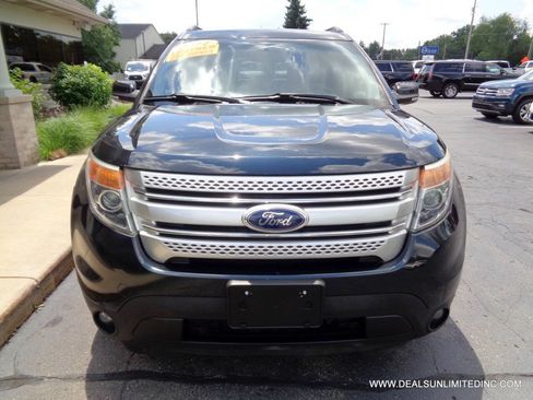 Used 2014 Ford Explorer XLT w/ Equipment Group 202A AWD/4WD image 27