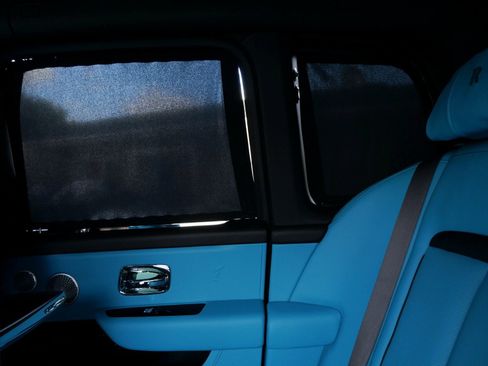 Certified 2024 Rolls-Royce Cullinan image 33