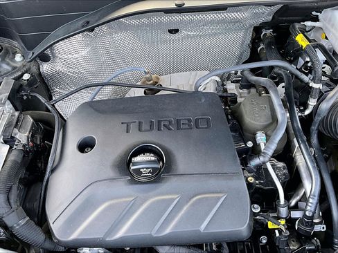 Used 2021 Chevrolet TrailBlazer ACTIV w/ Technology Package image 33