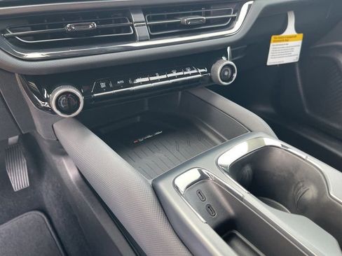 New 2026 Chevrolet Equinox EV RS FWD image 19