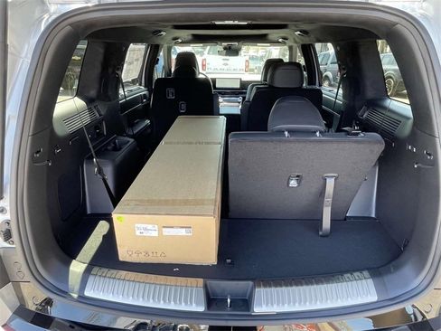 New 2025 Hyundai Santa Fe Calligraphy image 11