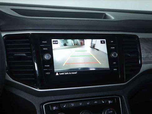 Used 2022 Volkswagen Atlas Cross Sport SE image 27