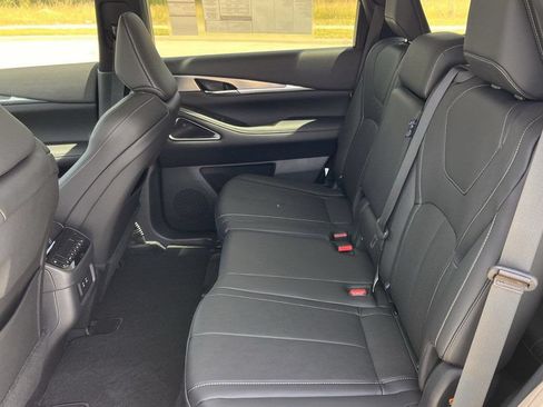 New 2027 INFINITI QX60 Luxe w/ Cargo Package FWD image 28