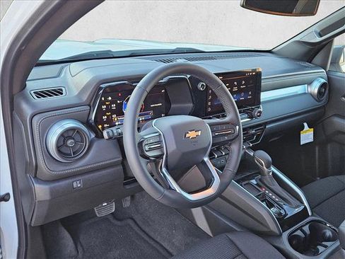 New 2026 Chevrolet Colorado LT image 3