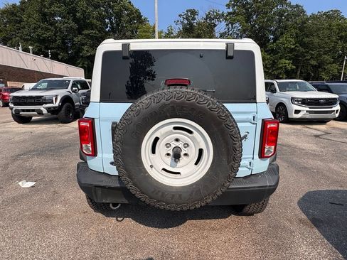 Used 2025 Ford Bronco Heritage Edition AWD/4WD image 4