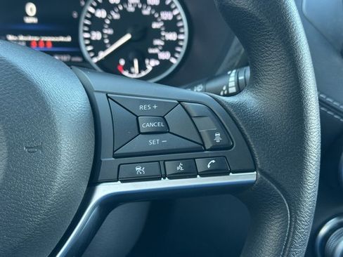 Certified 2024 Nissan Sentra SV image 39