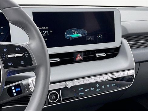 Used 2024 Hyundai Ioniq 5 Limited image 6