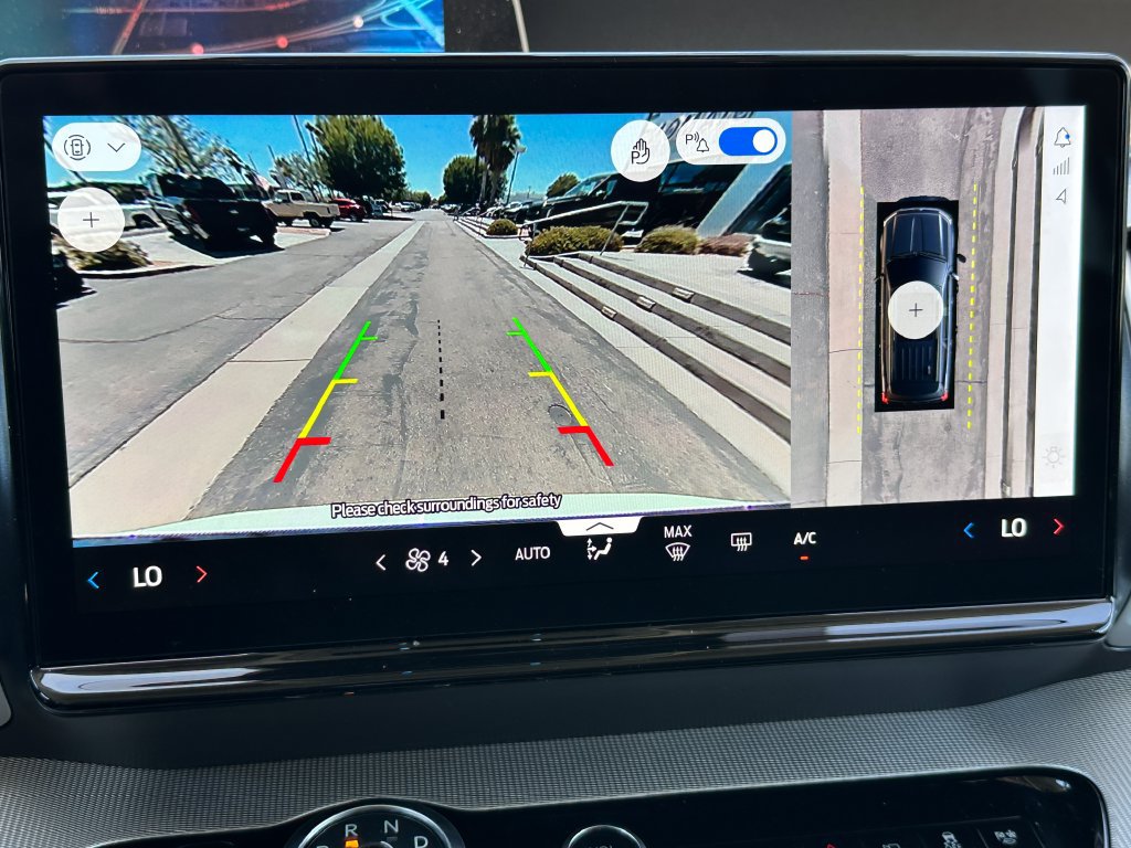 Used 2025 Ford Expedition Active RWD image 36