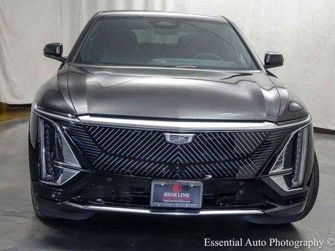 Used 2024 Cadillac Lyriq Luxury AWD/4WD image 6