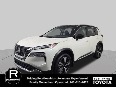 Used 2021 Nissan Rogue Platinum AWD/4WD image 1