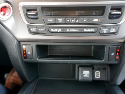 Used 2022 Honda Pilot EX-L image 16