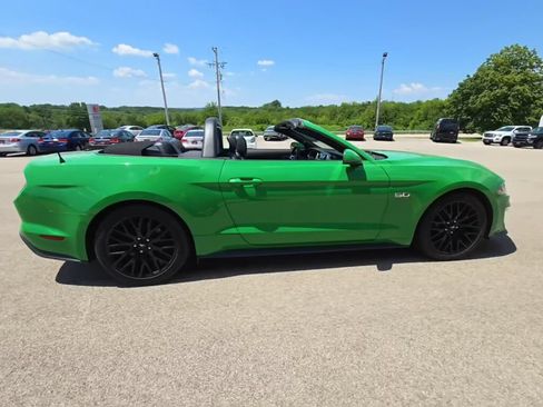 Used 2019 Ford Mustang GT Premium w/ GT Performance Package RWD image 2