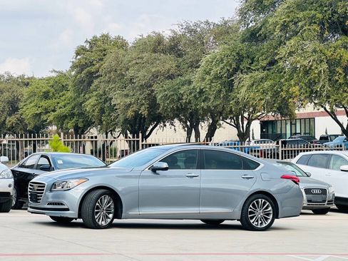 Used 2015 Hyundai Genesis 3.8 w/ Option Group 03 RWD image 5