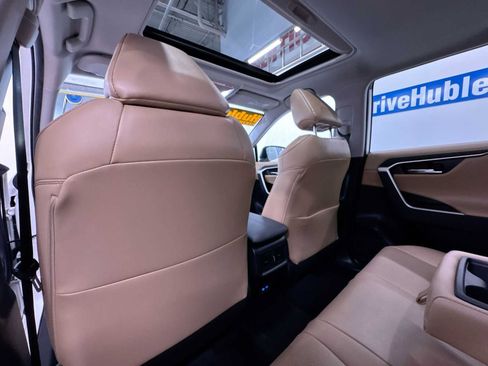 Used 2022 Toyota RAV4 Limited image 37