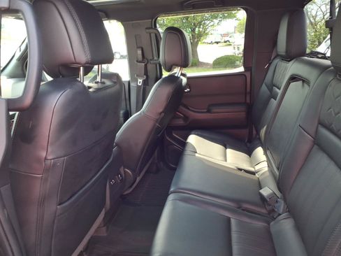 Used 2022 Nissan Frontier PRO-4X w/ Pro-4X Premium Package AWD/4WD image 26