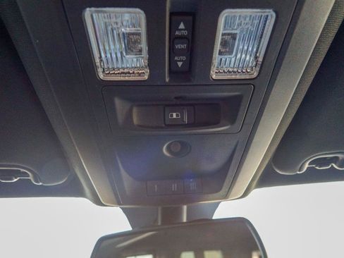 Used 2016 RAM 2500 Limited AWD/4WD image 35