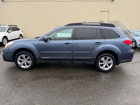 Used 2013 Subaru Outback 2.5i Limited image 4