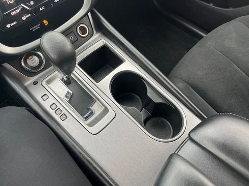 Used 2023 Nissan Murano S image 36