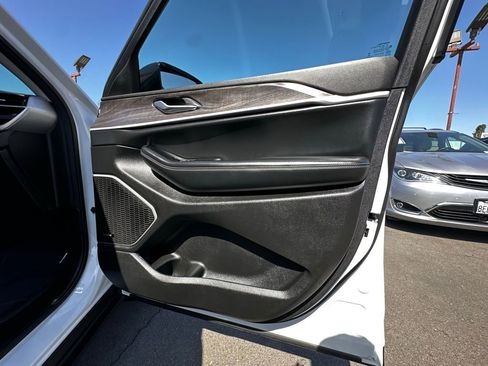 Used 2022 Jeep Grand Cherokee Limited 4xe w/ MOPAR Finishing Package AWD/4WD image 23