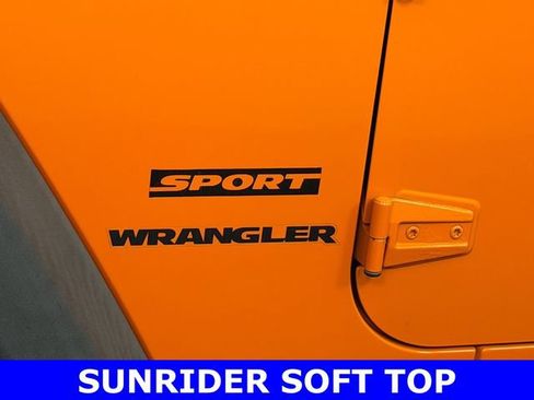 Used 2013 Jeep Wrangler Sport AWD/4WD image 5