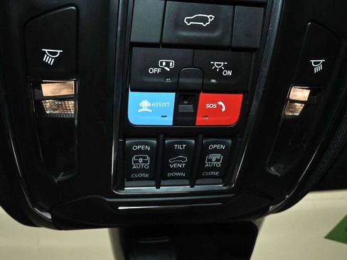Used 2024 Jeep Grand Cherokee Limited 4xe AWD/4WD image 23