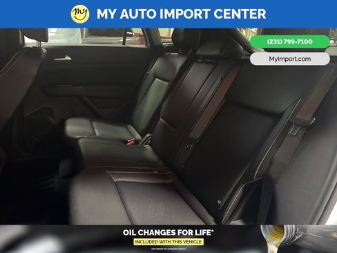 Used 2020 Volkswagen Atlas Cross Sport SE w/ Towing Package image 25