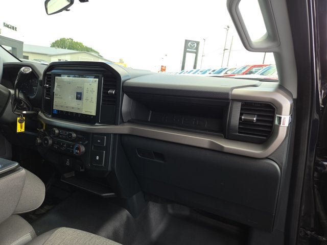 Used 2025 Ford F150 XL w/ Equipment Group 103A High AWD/4WD image 13
