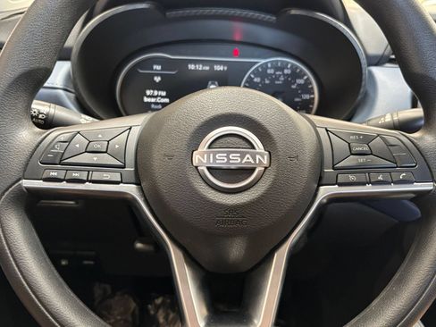 Used 2025 Nissan Versa SV FWD image 25