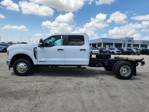 New 2026 Ford F350 XL w/ XL Chrome Package AWD/4WD image 5