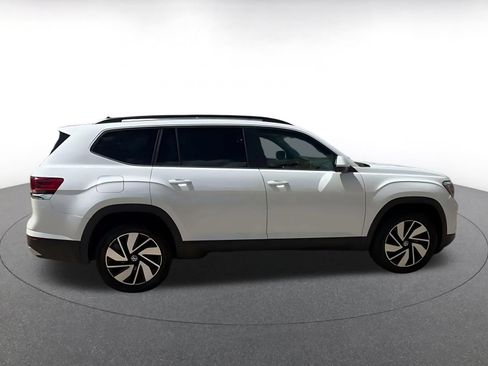 Used 2026 Volkswagen Atlas SE FWD image 16
