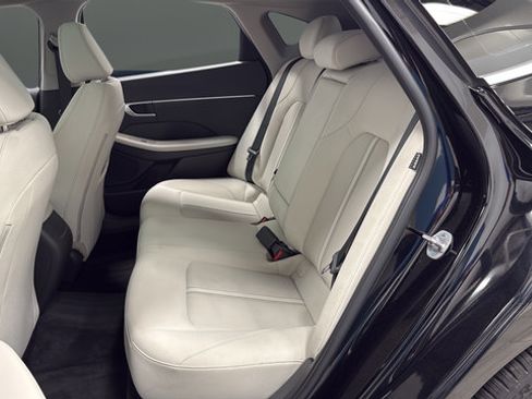Used 2025 Hyundai Sonata SEL FWD image 24