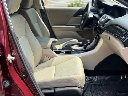 Used 2016 Honda Accord LX image 14