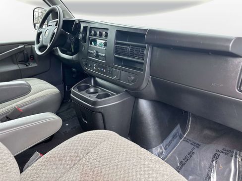 Used 2022 Chevrolet Express 3500 LT w/ LT Preferred Equipment Group image 16