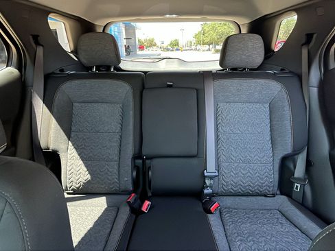 Used 2022 Chevrolet Equinox LT FWD image 23