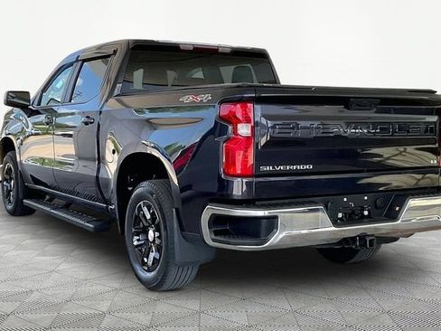 Used 2023 Chevrolet Silverado 1500 LT AWD/4WD image 4