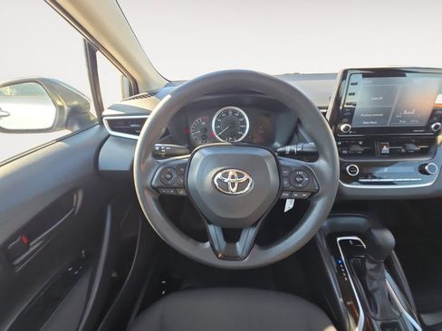 Used 2022 Toyota Corolla LE FWD image 11