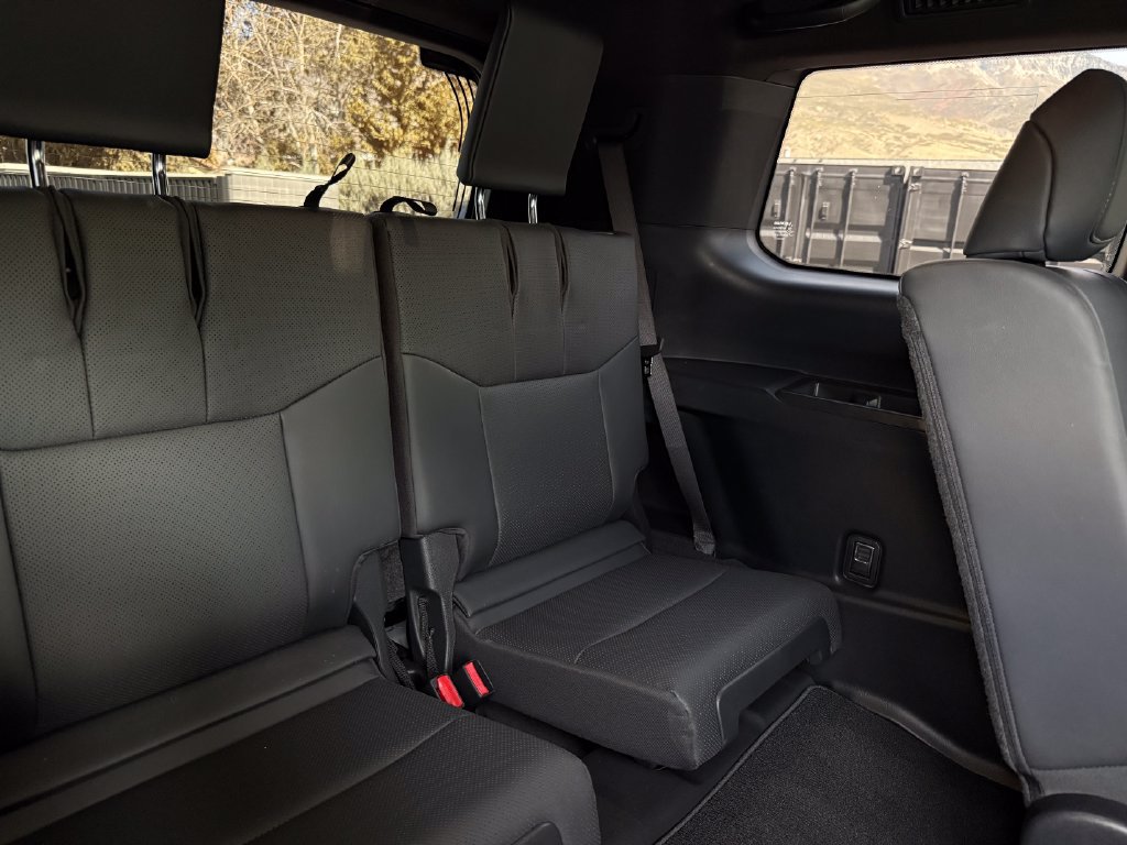 Used 2024 Lexus GX 550 w/ Cold Area Package AWD/4WD image 48