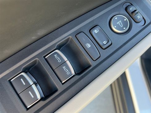 New 2025 Honda Accord SE image 9