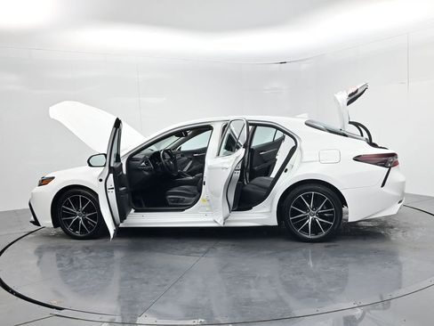 Used 2023 Toyota Camry SE w/ Audio Upgrade Package image 68