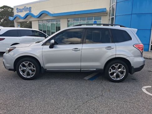 Used 2018 Subaru Forester 2.5i Touring image 10