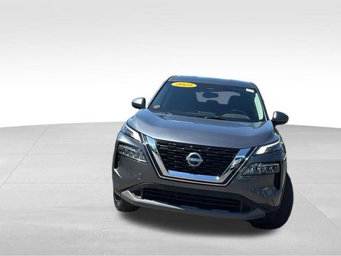 Used 2023 Nissan Rogue SV AWD/4WD image 2