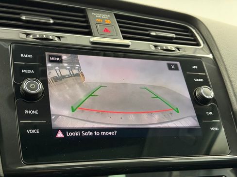 Used 2019 Volkswagen Golf Alltrack SE image 19