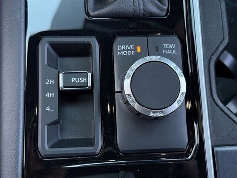 Used 2022 Toyota Tundra Platinum image 21